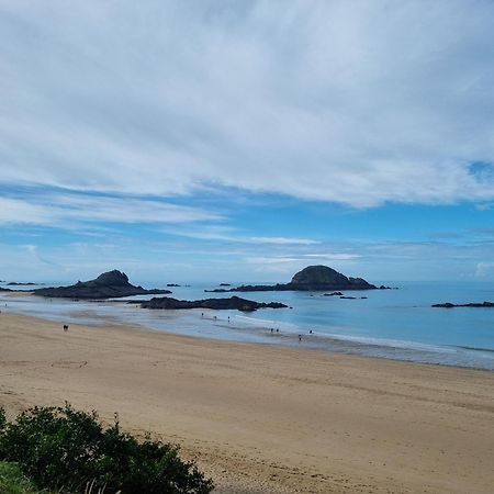 Le Mistral Du Centre Ville ,Chaleureux A 2 Min De La Plage Динар Экстерьер фото